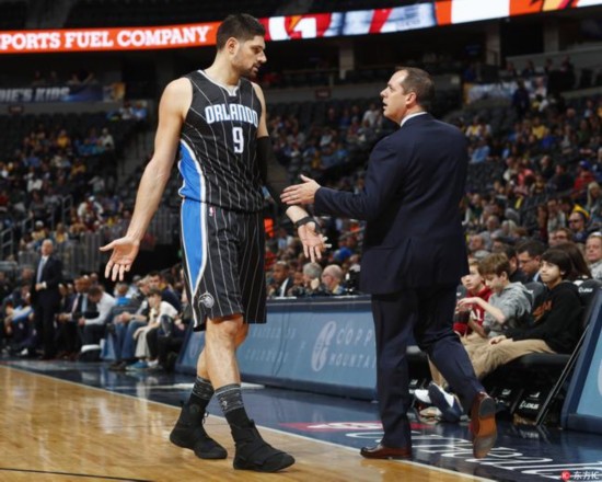 亚球迷表示 亚球迷表示