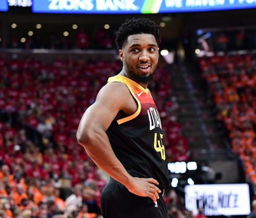 综合来看 综合来看