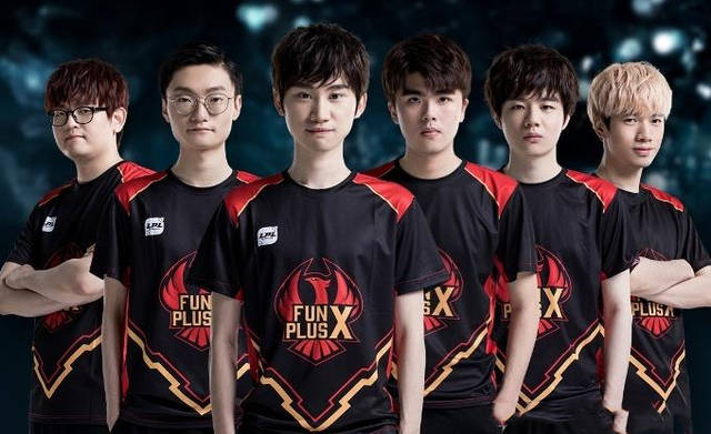 欧洲大满贯瑞典站：蒯曼梁靖崑逆转晋级 王艺迪石洵瑶横扫对手