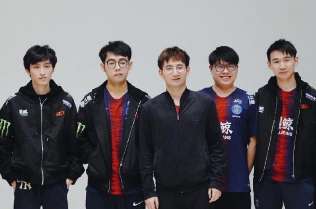 队的成绩和 队的成绩和