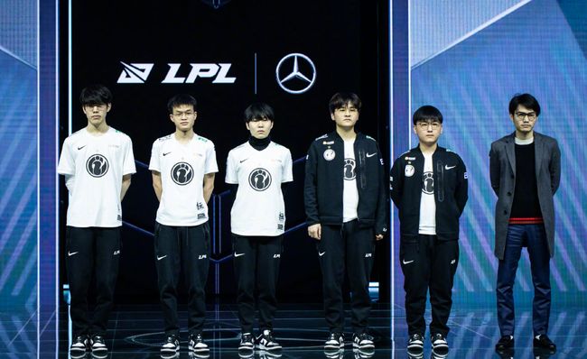 中锋更坚决 中锋更坚决