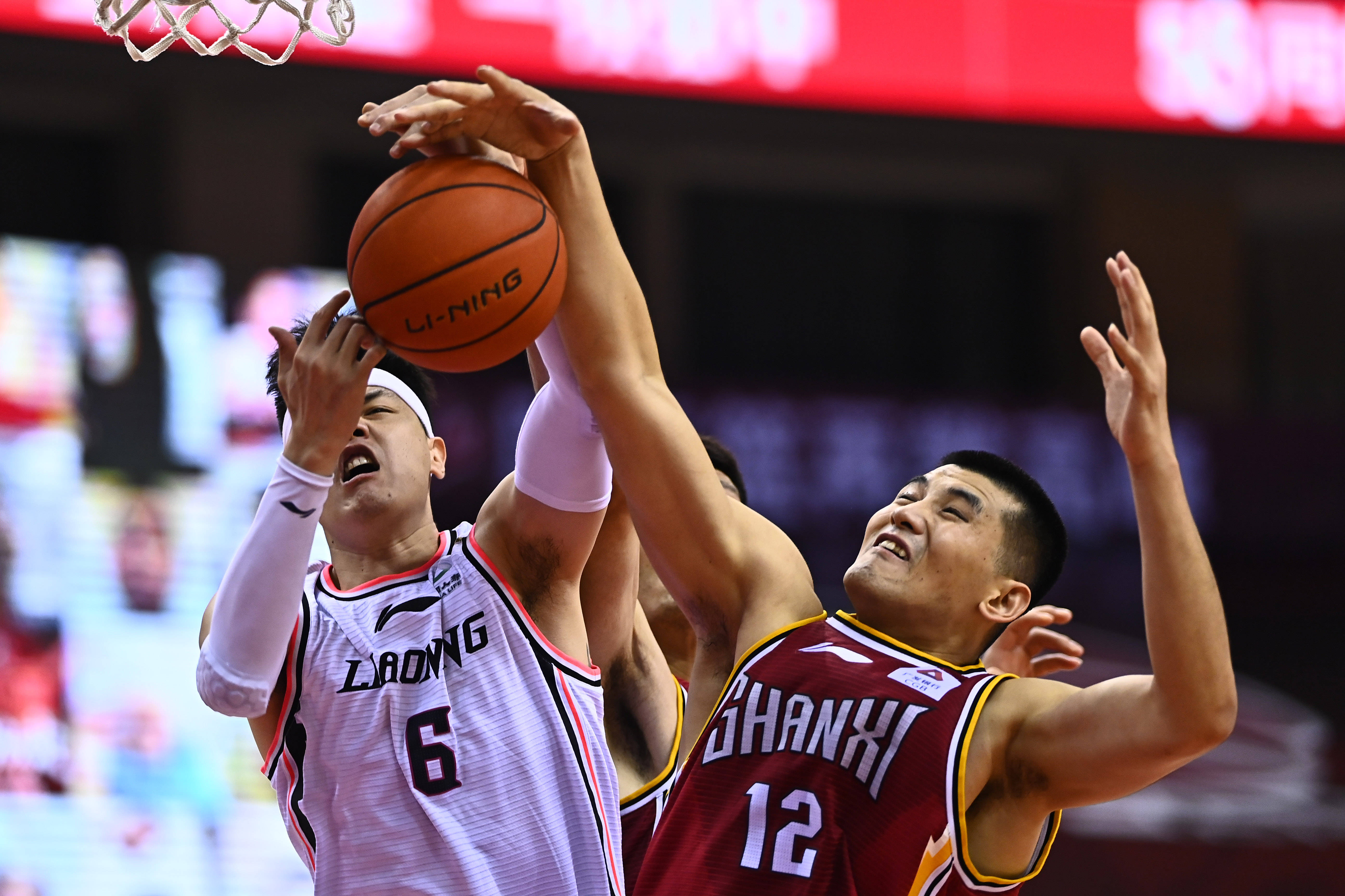 守节律的 守节律的